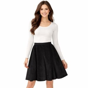 VINTAGE Sioni Black Faux Suede A-Line Skirt – Size Large